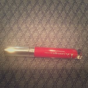 New-no box cherry pie Limelight enduring lip color